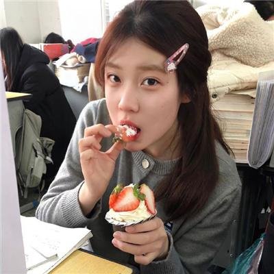 绿野红鸾
